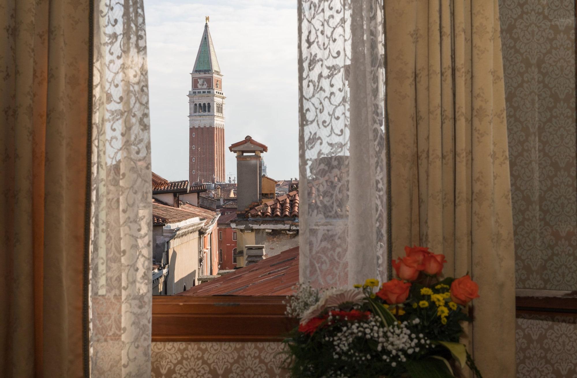 Palazzo Bembo - Exclusive Affittacamere 2*